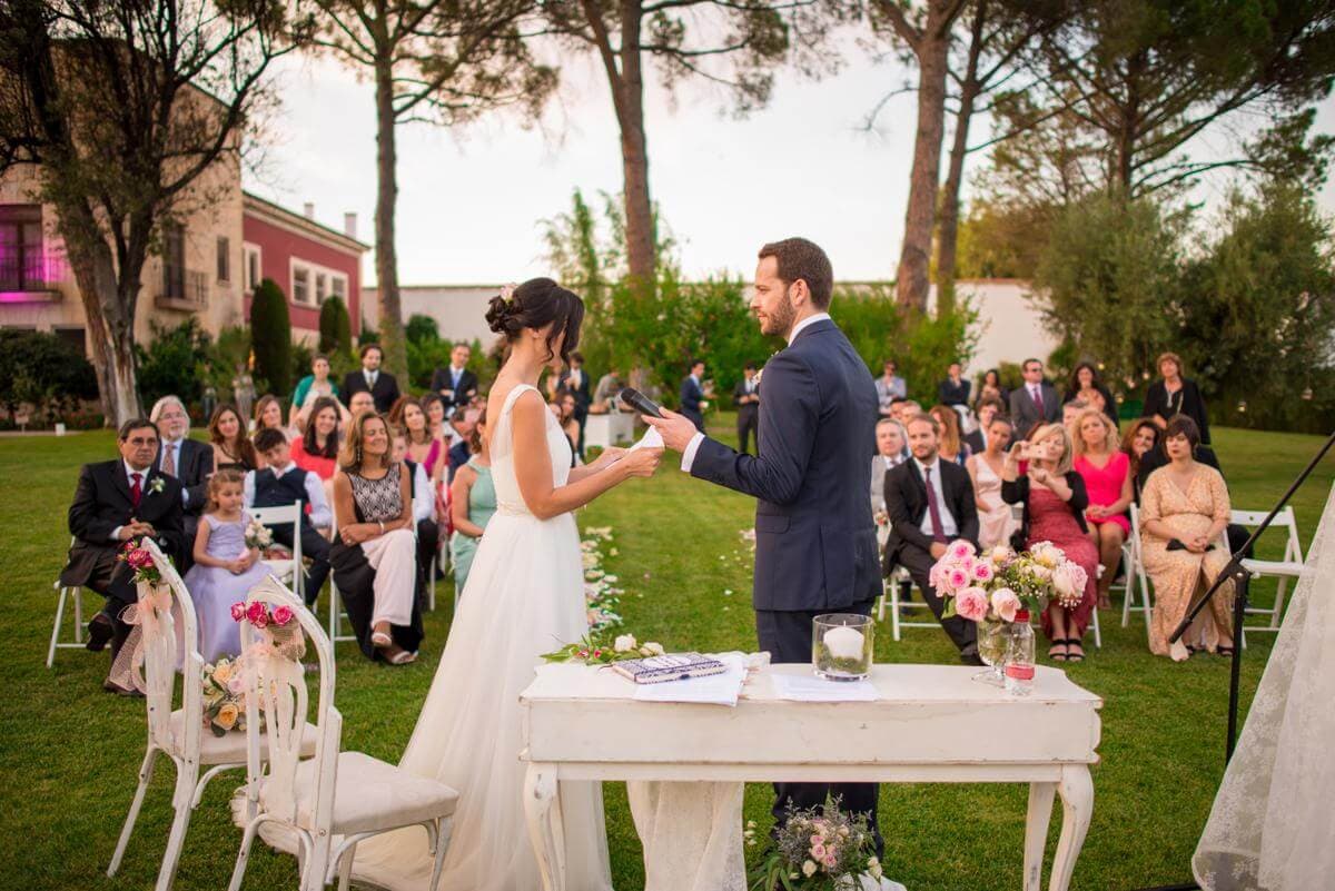 que-se-hace-primero-en-boda_2468991